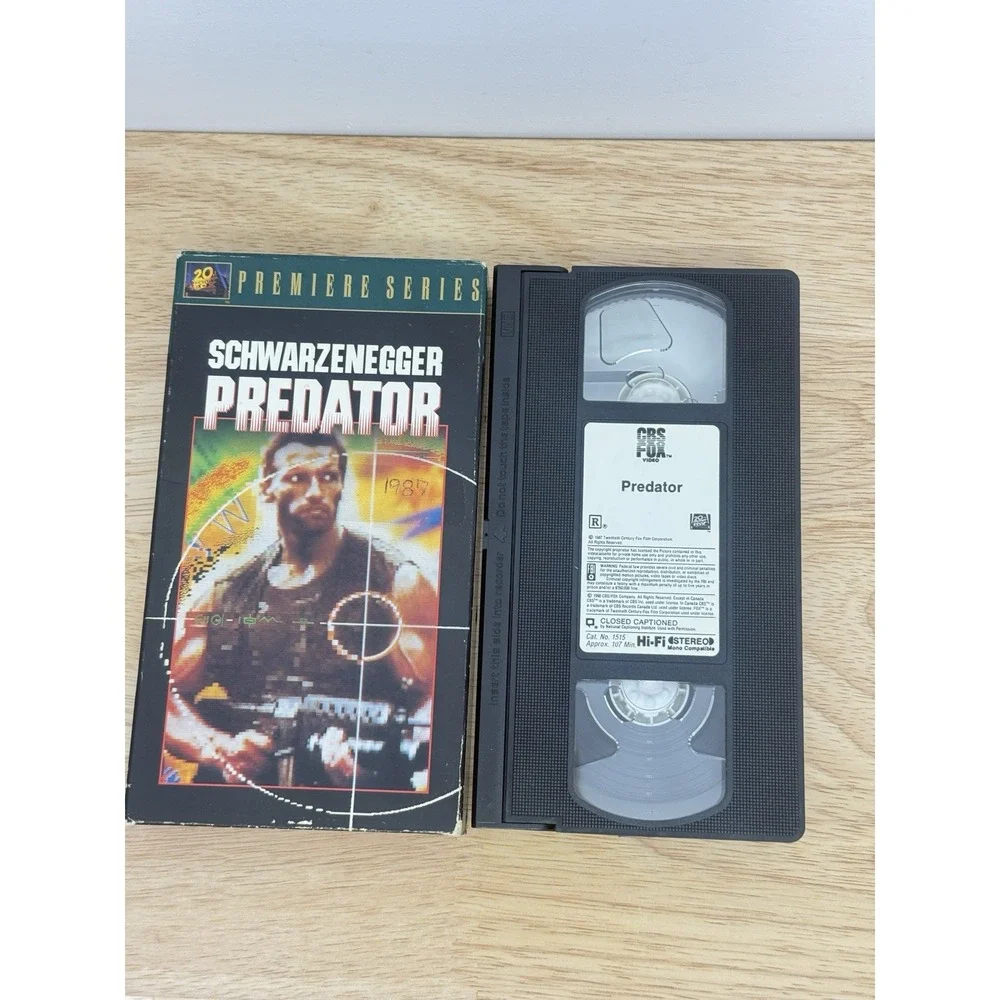 Predator VHS VINTAGE 1988 CBS FOX‎ Video SCHWARZENEGGER #32